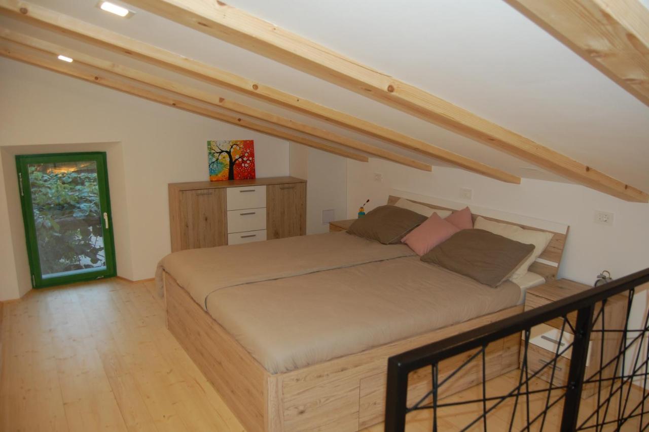 Apartma Hiska Dobravlje Eksteriør billede